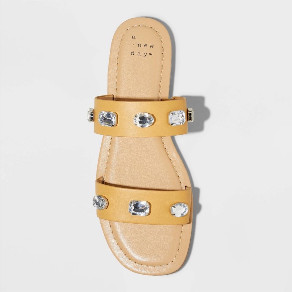 Tan sandals with rhinestones. Women’s sizes 11. A New Day Brand NWT - Picture 4 of 9
